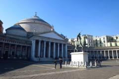 83.Piazza Plebiscito