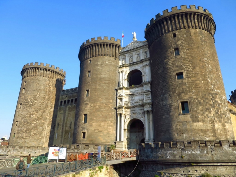 71.Maschio Angioino