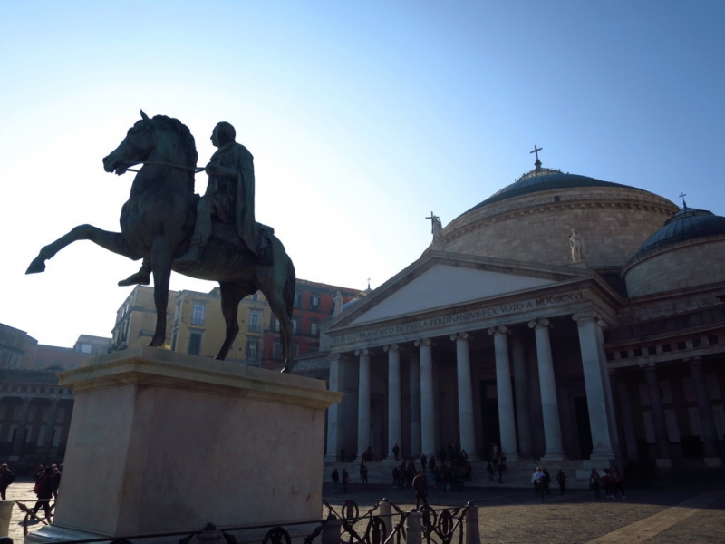 79.Piazza Plebiscito