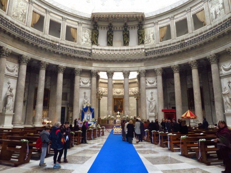 81.Piazza Plebiscito